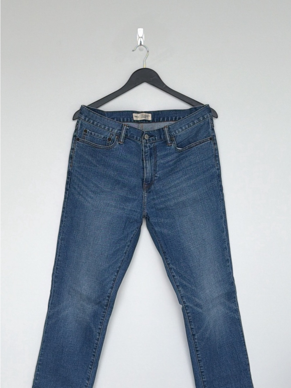 GAP Stretch Slim Athletic Jeans in Blue Wash - Picture 1 of 4